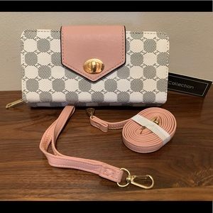 Convertible crossbody wallet/wristlet
